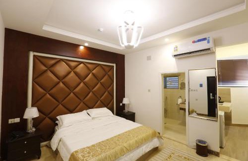 Tayma Hotel | Discover Alablaq Hotel: Family-Friendly & Accessible Stay