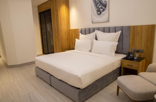 Hafr Al Batin Hotel | Pet-Friendly SAS Hotel: 4-Star Rated with Top Amenities