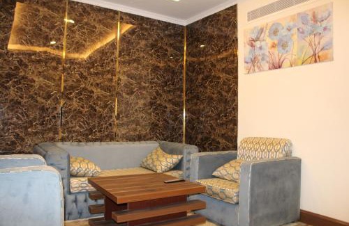 Jizan Hotel | Oceanfront Vandal Hotel: Guest Rated 9/10 with Pool Access