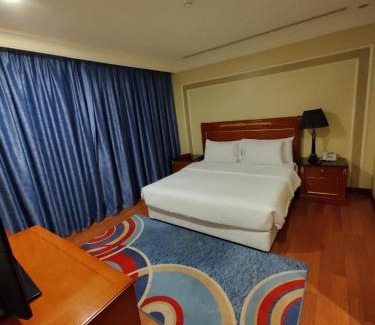 Al Ulaya Hotel | Discover Karim Hotel Khobar: 9.3/10 with Pool & Spa