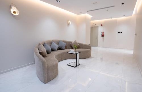 Mecca Hotel | Family-Friendly Stay at فندق كنانة العزيزية من سما