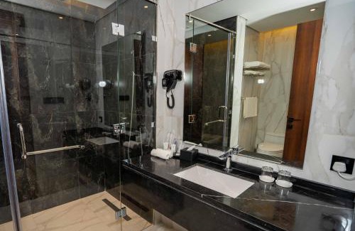 Riyadh Hotel | Relax at Le Bosquet: Oceanfront Escape with Spa & Pool