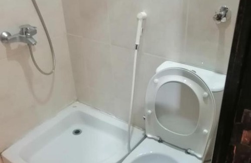 Al Aziziyah Hotel | Pet-Friendly فندق لمياء with Breakfast and Child Services