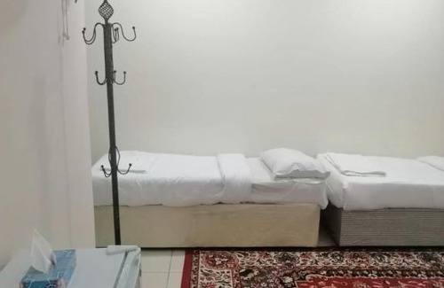 Al Aziziyah Hotel | Pet-Friendly فندق لمياء with Breakfast and Child Services