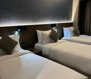 Medina Hotel | Discover فندق مادن طيبة: Family-Friendly Stay Awaits