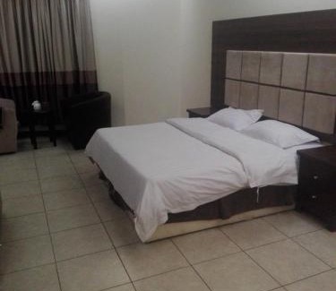 Khamis Mushait Hotel | Discover فندق نواميس للشقق المخدومه with Great Amenities