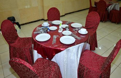 Al Aziziyah Hotel | Explore Haila Ann Hotel: Pet Friendly with Breakfast Included