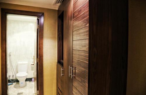 Jomaiza Hotel | Welcoming Wahat Al Msk Hotel: Breakfast & Family-Friendly Stay