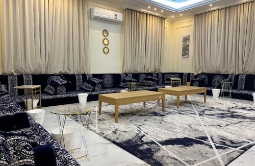 Salalah Apartment | Villa Almazar: Family-Friendly Retreat with Breakfast Included