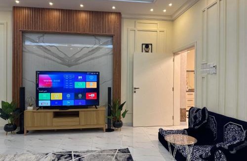 Salalah Apartment | Villa Almazar: Family-Friendly Retreat with Breakfast Included