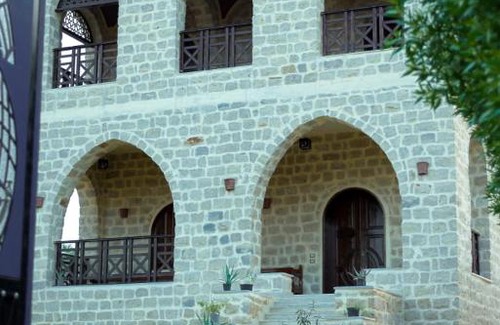 Tunis Village Villa | Experience Comfort at فيلا جنة تونس with Pool & Hot Tub