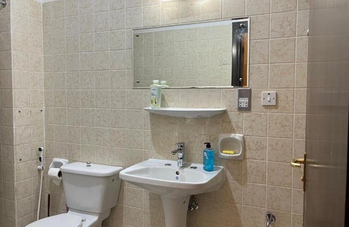 Mecca Villa | Villa Private Retreat with Hot Tub and Family Amenities