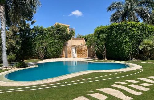 Mobarak City Villa | Explore Villa Qasr Al-Hana in King Mariout