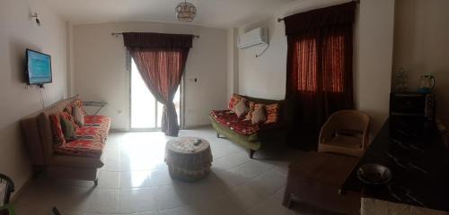 Shurtah al-Dakhlah Apartment | قريه تافيرا بيتش راس سدر
