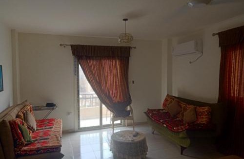 Shurtah al-Dakhlah Apartment | قريه تافيرا بيتش راس سدر