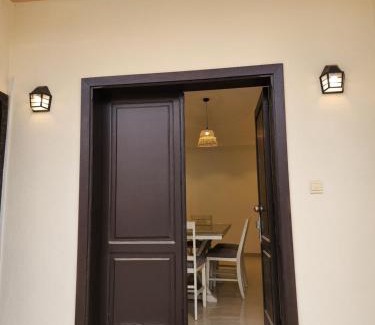 Al Kura Apartment | قصر الهدوء
