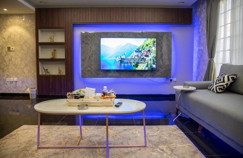 Obhur Al-Janoubiyah Villa | Villa Al-Shorouk: Family-Friendly Retreat with Pool Access