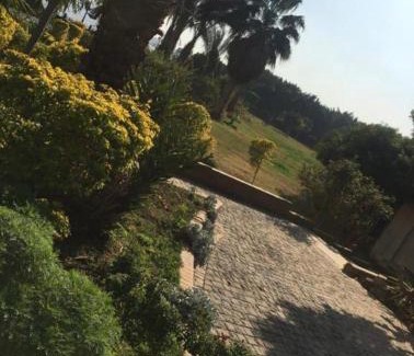 Giza Apartment | Family-Friendly Stay at كمباوند الخليج with Hot Tub Access