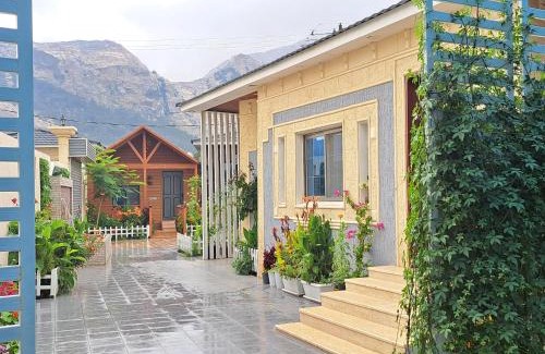 Tanomah Ski Chalet | Enchanting تنومه Cabin: Rated 9.9 with Family-Friendly Amenities
