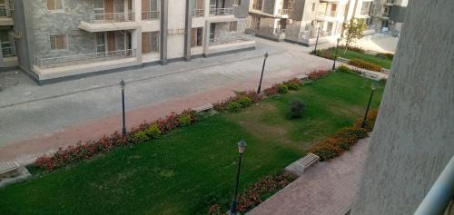 New Cairo Apartment | Family-Friendly Stay at كومبوند جنة بالتجمع Retreat