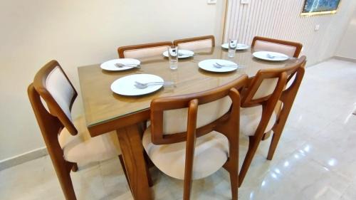 Al-Burulus Apartment | Discover Marina Delta & Lagoon Chalets: Family-Friendly Retreat