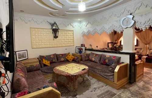 Khemisset Apartment | Explore Artistic Stays at مبنى فنيشhالأزهر Hotel