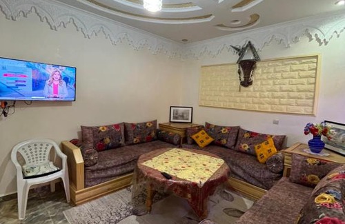Khemisset Apartment | Explore Artistic Stays at مبنى فنيشhالأزهر Hotel