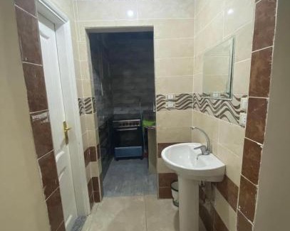 Mansoura Apartment | Explore مجمع تنوير السكني: Family-Friendly Retreat