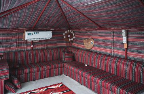 Al Dhaid House | مزرعه غرفتين وخيمه تراثيه ومرافق العاب متنوعه