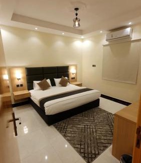 Khamis Mushait Apartment | Discover مسكن الراقي: Family-Friendly & Wheelchair Accessible