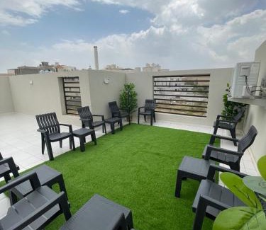 Abha House | Discover مصيف ابها: Family-Friendly Getaway with Breakfast