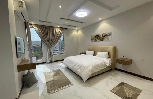 Abha House | Discover مصيف ابها: Family-Friendly Getaway with Breakfast