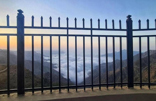 Abha House | Experience مطل الغيم: Family & Pet Friendly Stay Awaits