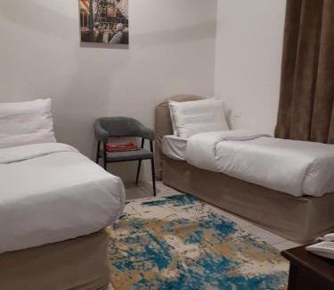 Mecca House | Convenient Room in Makkah, Steps to Al-Haram and Amenities