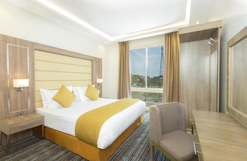 Khamis Mushait Hotel | Dreamy Resort with Pool and Family-Friendly Amenities