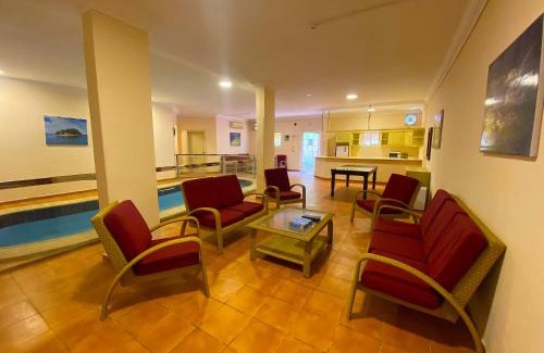 Al Hada Apartment | Discover منتجع داري الهدا: Oceanfront Retreat with Pool