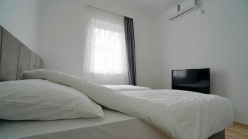 Resnik Resort | Discover Sarajevo Resort: Family-Friendly Retreat with Pool