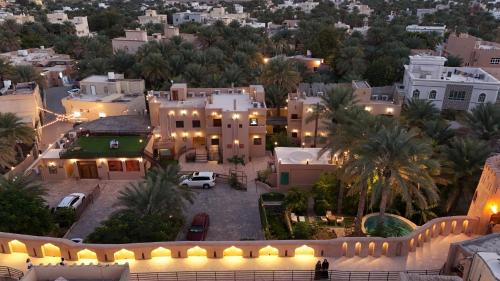 Nizwa Hotel | Discover Comfort at النزل البستان Bustan Inn with Pool & Dining