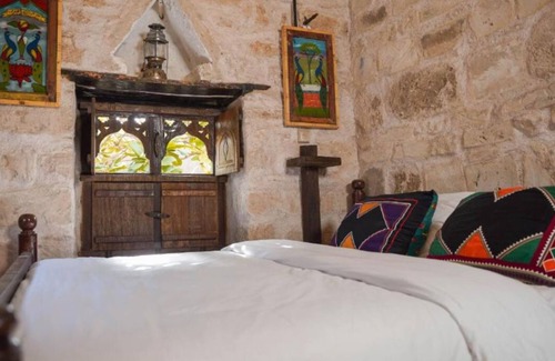 Taqah House | Experience Koofan Heritage Lodge with Family-Friendly Comfort