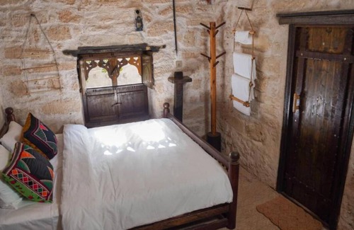 Taqah House | Discover Koofan Heritage Lodge: Family-Friendly Retreat