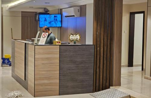 Al Khobar Apartment | Budget-Friendly Eastren Front with Restaurant & Breakfast
