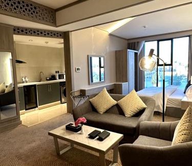 Al Jubail Hotel | Unique Hotel Units with Private Pools and Spa Amenities
