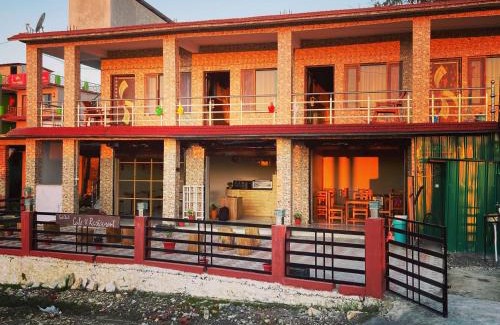 Vijaypur Hotel | Pet-Friendly Retreat at Gud Chah Cafe & Homestay