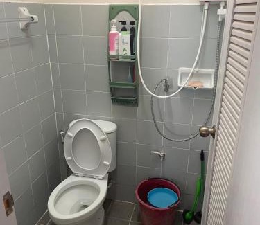 Pak Chong Apartment | Cozy Kruea Baan Uea: Daily Rooms with Great Amenities
