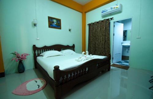 Songkhla Apartment | Top-Rated Khun Daeng Budget Hotel: Child-Friendly Retreat