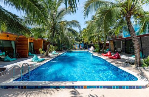 Sichon Resort | Inviting KINJO PARK RESORT with Pool and Family Amenities