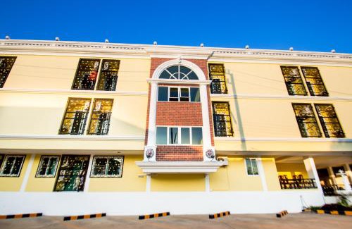 Uttaradit Apartment | Child-Friendly Comfort at จุฑาแมนชั่น: Rated 8.3/10