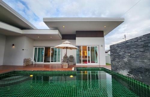 Hin Lek Fai House | Explore Jira Pool Villa Huahin: Family-Friendly Retreat