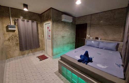 Tha Sae Hotel | Cozy Chalir Resort Chumphon: Pet Friendly & Family-Oriented