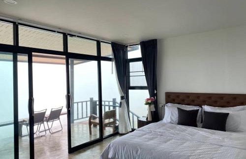 Sado Phong House | Discover ช่องลม แคมป์ เขาค้อ: Family-Friendly Getaway